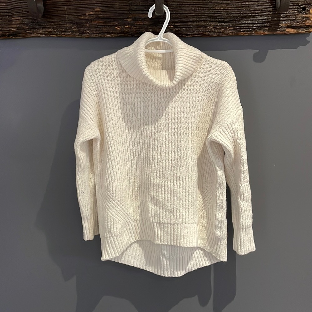Old navy chunky knit turtleneck